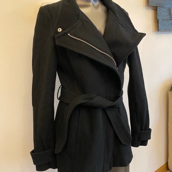 Black Express Jacket - Picture 2 of 3